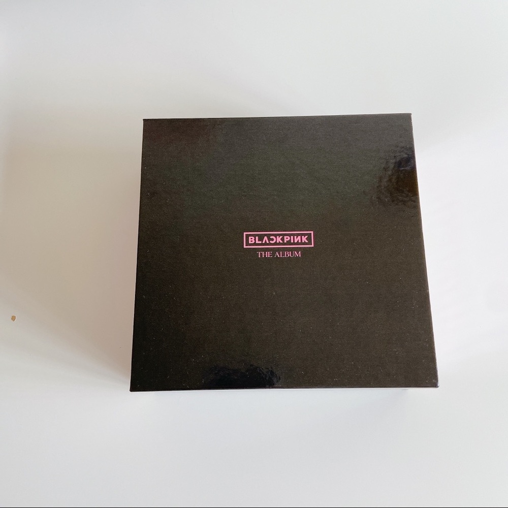 BLACKPINK THE ALBUM
